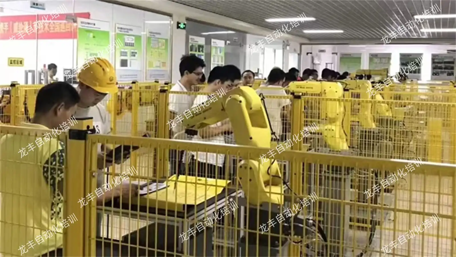 工业机器人实训场